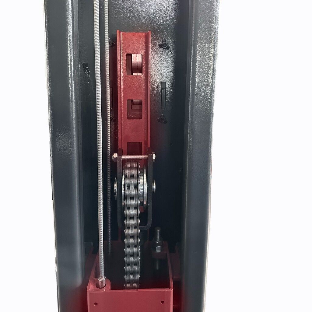 Close-up of KT-H120D mechanical components with a red and black color scheme.